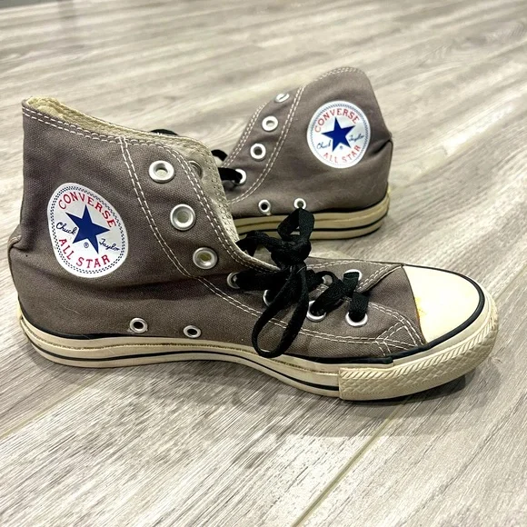 GREY HIGH RISE CONVERSE WOMENS SIZE 7 - Picture 2 of 2